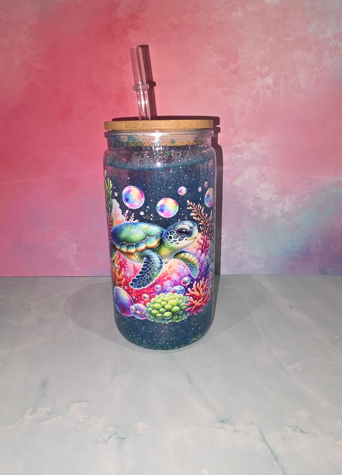 Gobelet paillette avec paille