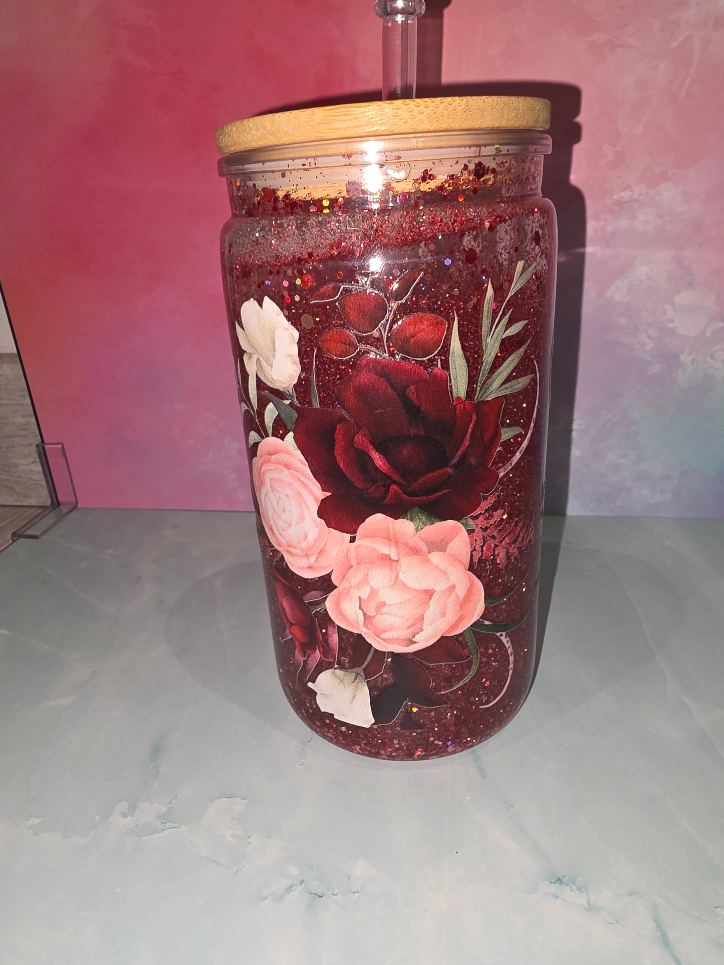 Gobelet paillette avec paille