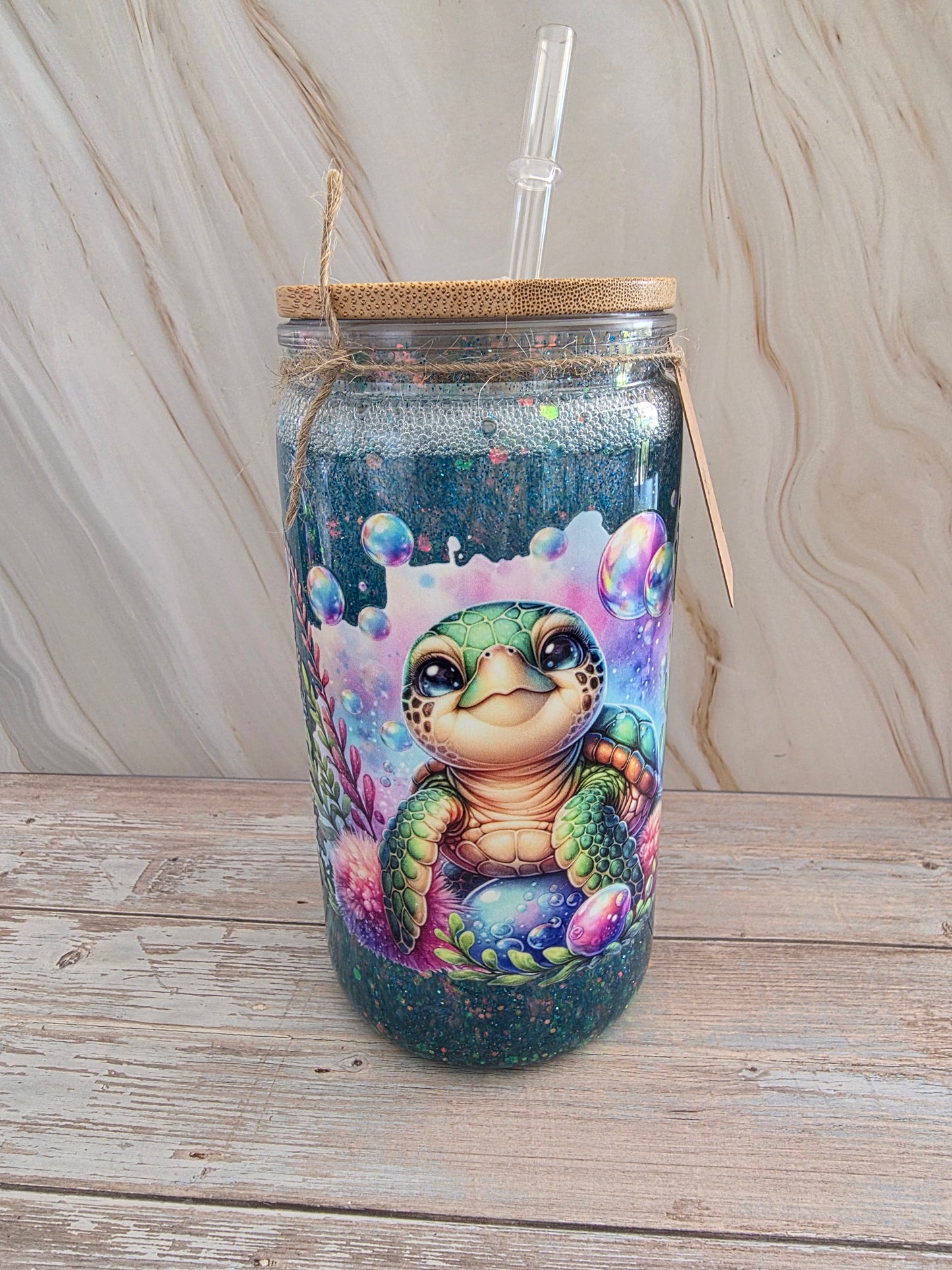 Gobelet paillette avec paille